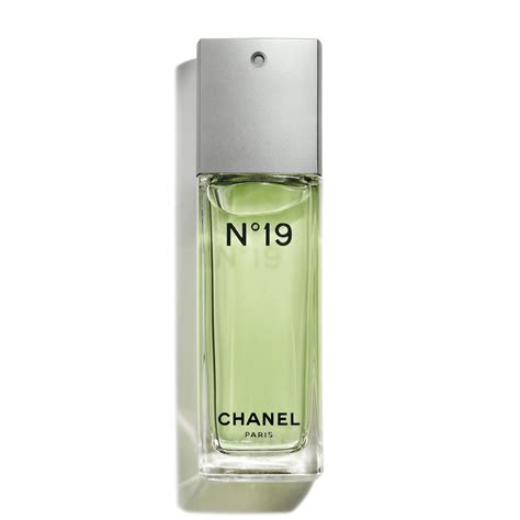 chanel n19 perfume review|where to buy Chanel 19.